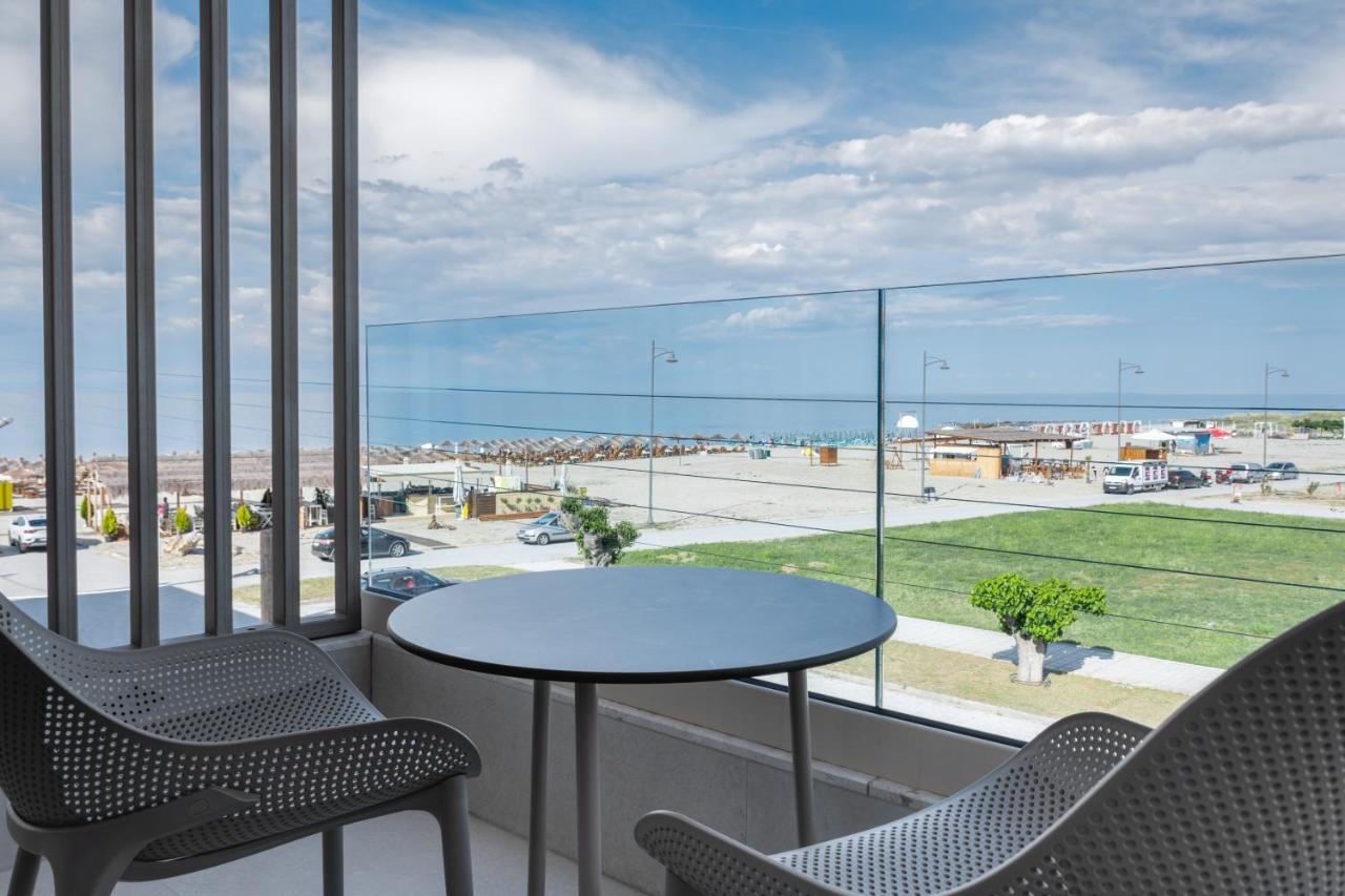 尼欧波洛伊Pantheon Sea View公寓式酒店 外观 照片