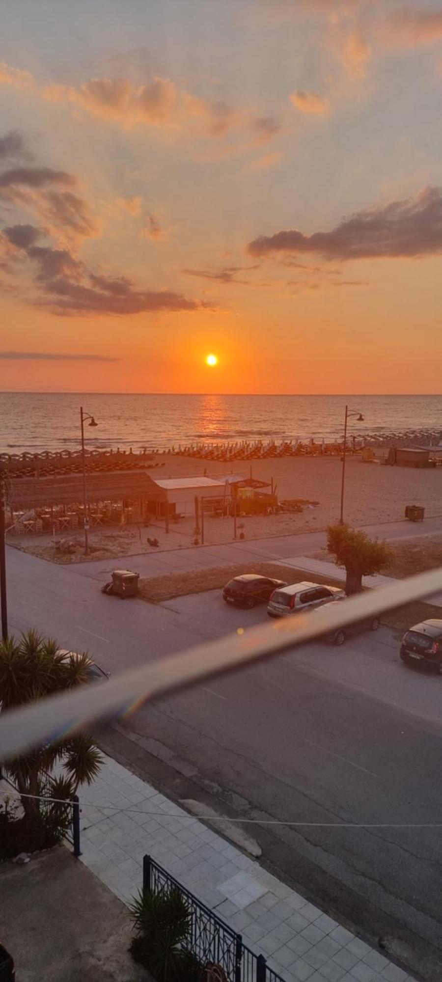 尼欧波洛伊Pantheon Sea View公寓式酒店 客房 照片