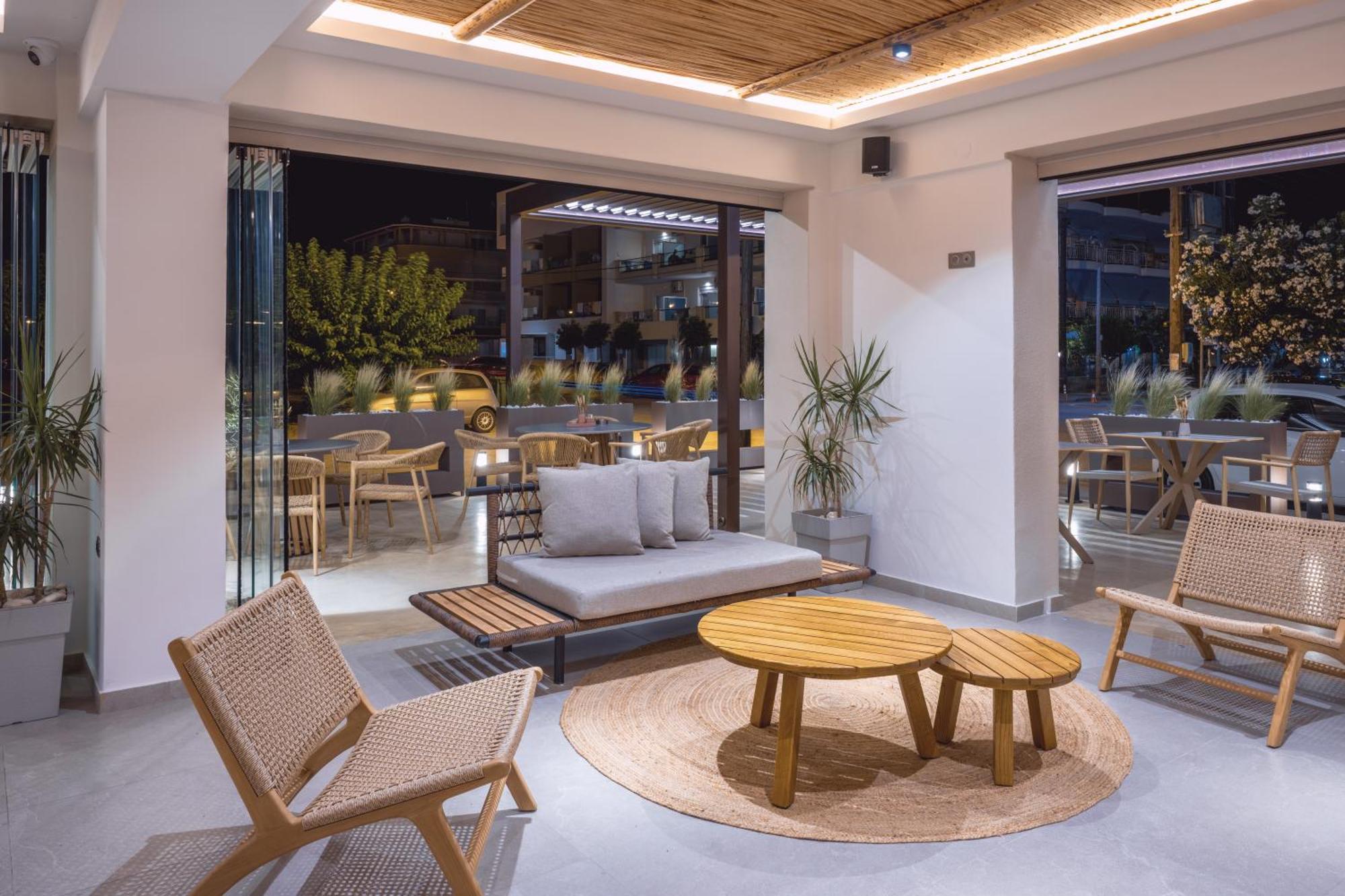 尼欧波洛伊Pantheon Sea View公寓式酒店 外观 照片